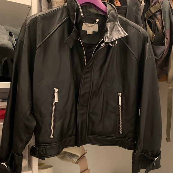 Michael Kors Soft Leather cropped jacket. - Picture 2 of 8